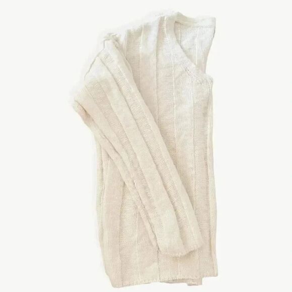 Hippie Rose Winter White V Neck Womens Sweater Sz Small - Picture 3 of 4